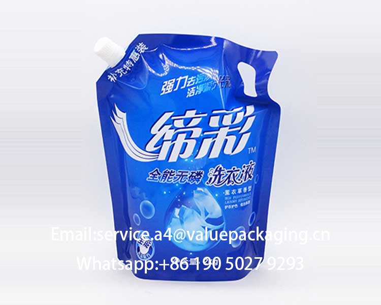183 2Liter standing spout pouch for washer fluids